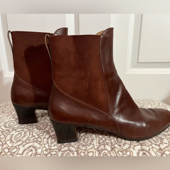 Salvatore Ferragamo Shoes - Vintage Ferragamo Leather,Suede Ankle Boots,Size 9.5, Made in Italy. VG VINTAGE